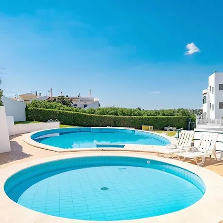 Apartamento T1 Carvoeiro C/Piscina E A 300M Praia Exterior photo